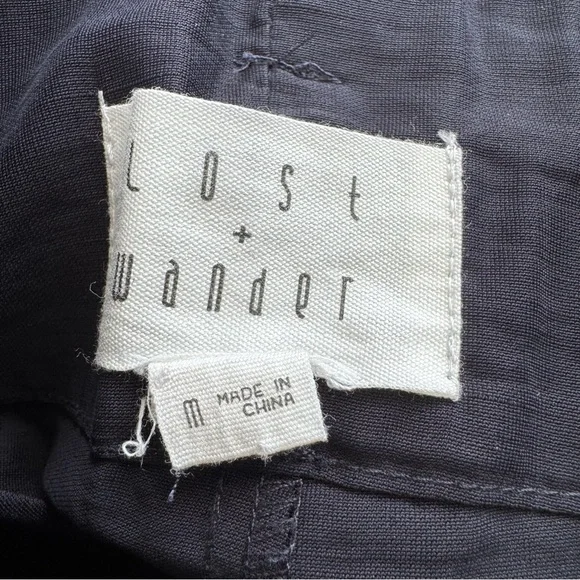 Lost + Wander NWOT Bloody Mary Cropped Belted Wide‎ Leg Pants in Black. Medium